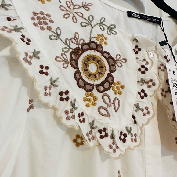 Zara embroidered poplin top - Picture 2 of 2